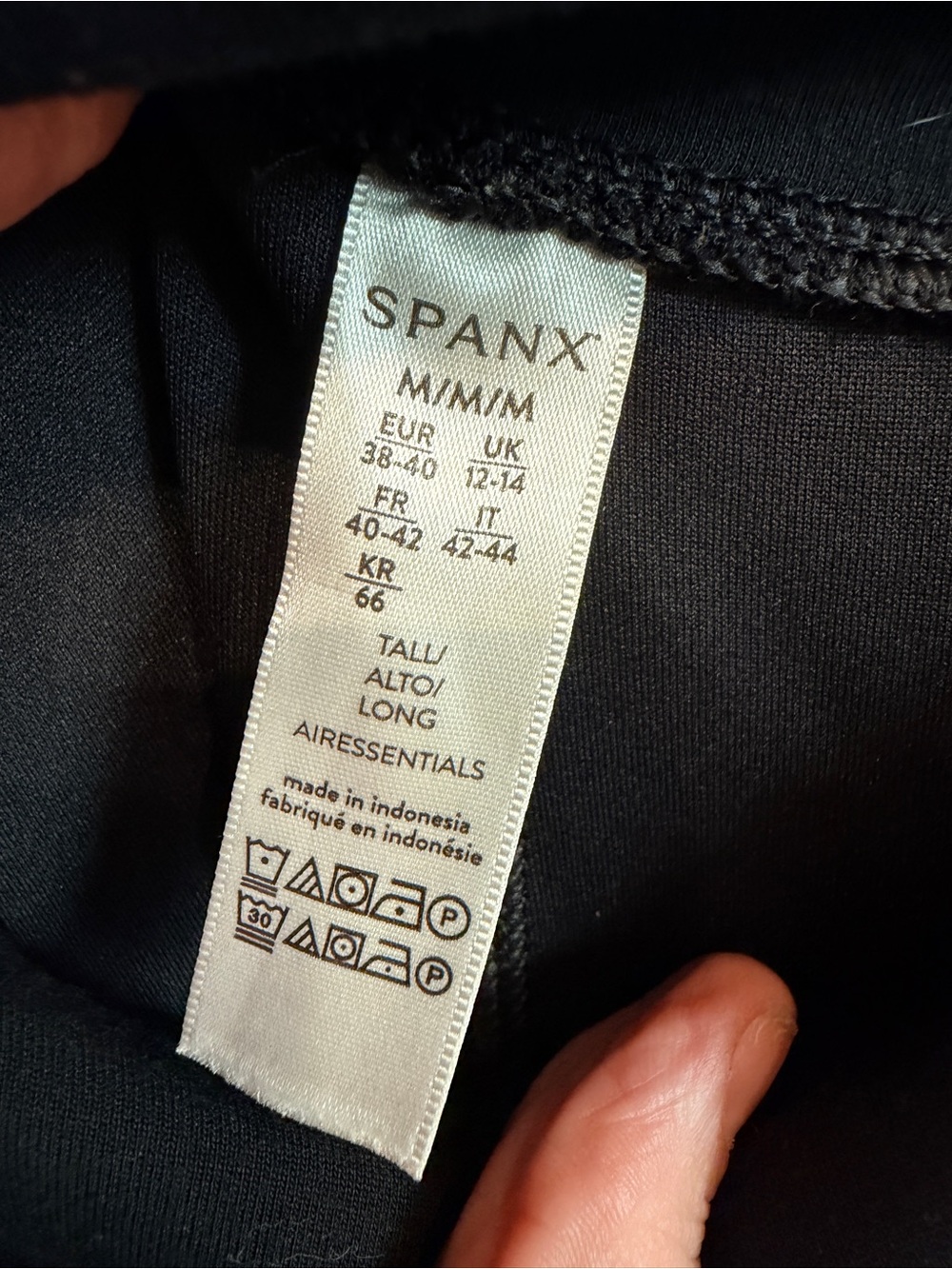 SPANX AirEssentials High Rise Split Hem Pants Black Tall Medium - Picture 9 of 9